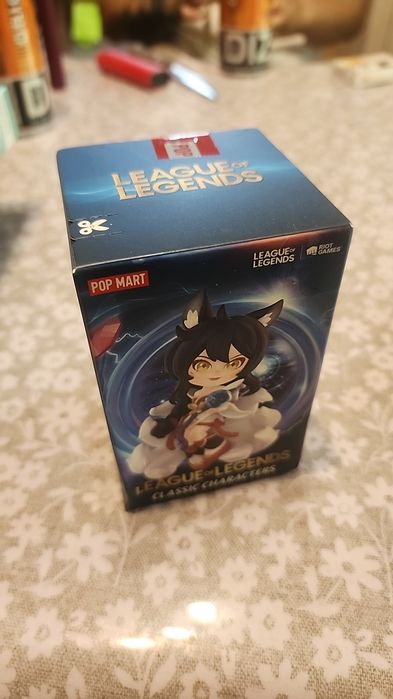 Продам или обменяю фигурка league of legends Ли син pop mart