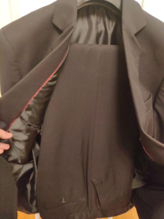 Doua costume barbati