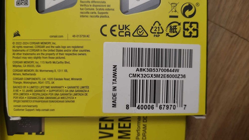 Memorie Corsair Vengeance 32GB DDR5 6000MHz kit , sigilate noi