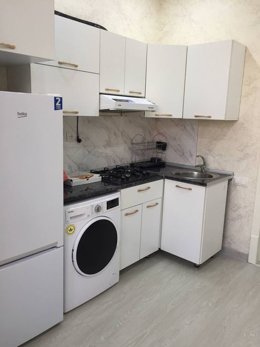 Qizlarga kvartira Qo'yliq metro Bezmakler 800.000