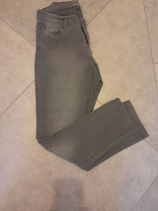 Blugi Dama gri marimea 28 M