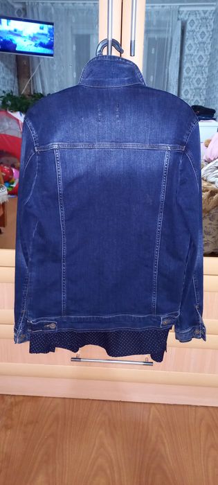 Джинсовая куртка