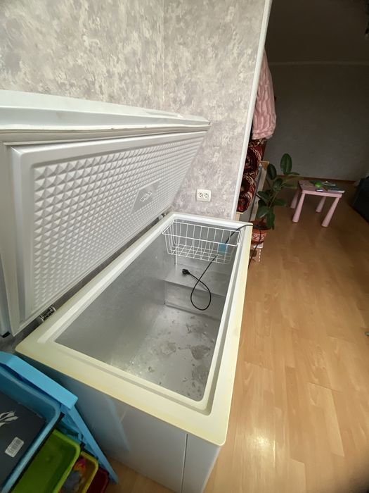 Продам морозильник LEADBROS б/у