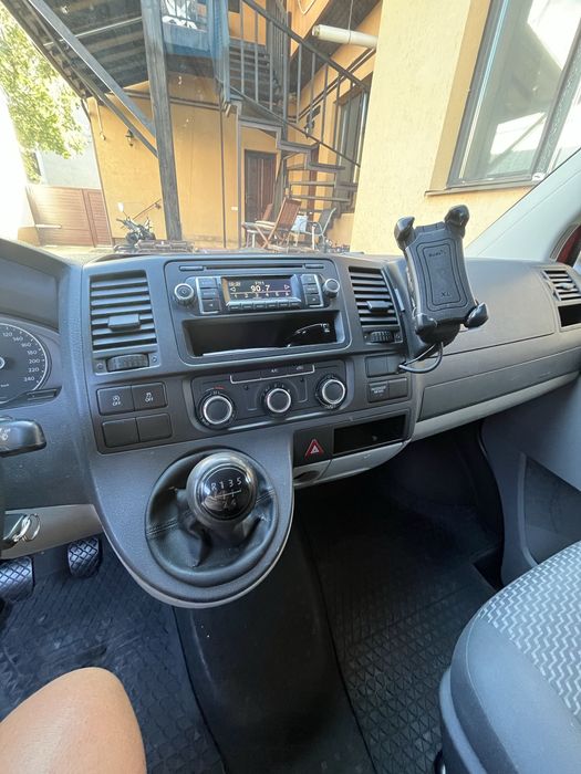VW T5 Autoutilitara