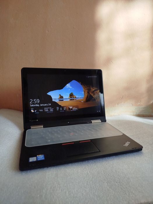 Lenovo yoga 12 .