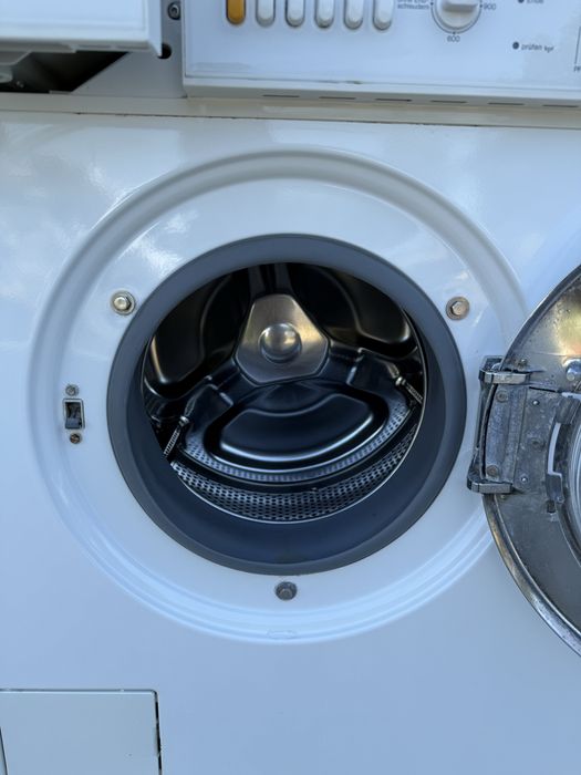 Пералня Миеле W820