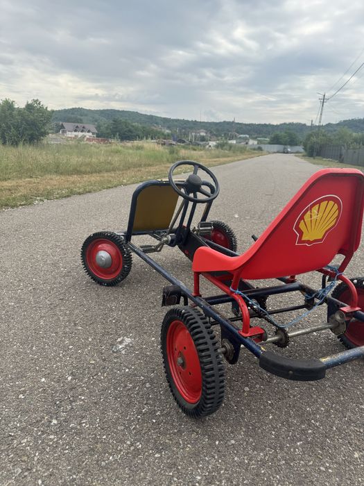 Go-kart cu pedale, stare bună, include 2 roți de rezervă. Preț 500 lei negociabil. Dobrești, Bihor. Tel: 0740493847