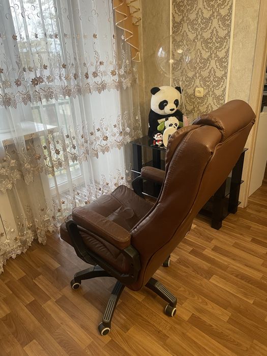 Кресло офисное продаю