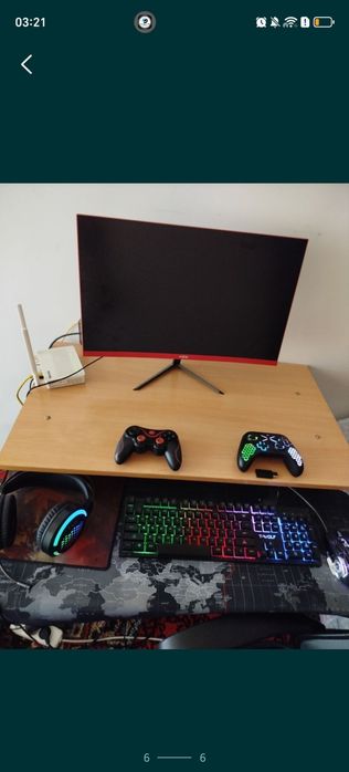 Компьютер с монитор 600