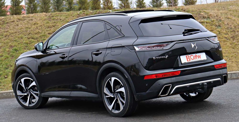 DS7 CrossBack HYBRID /2022 / 300 cp / 4x4 / Panoramic/Focal/Memorii
