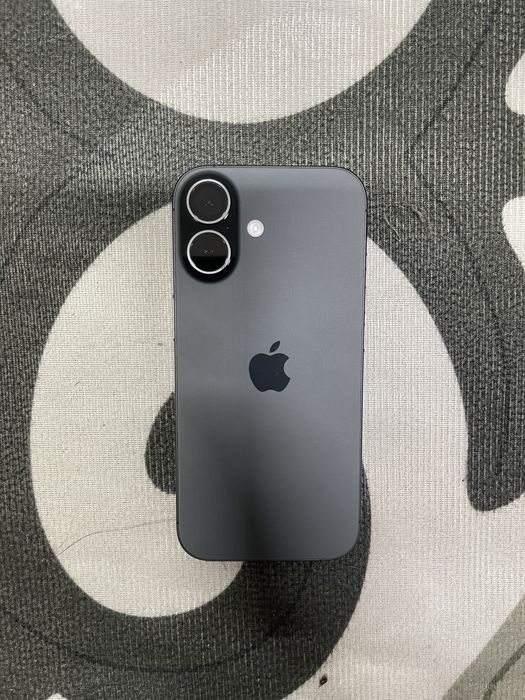 iPhone 17 black 256gb