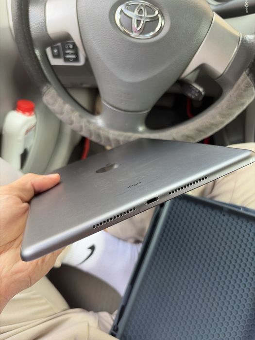 IPad 9 64 g. 2021