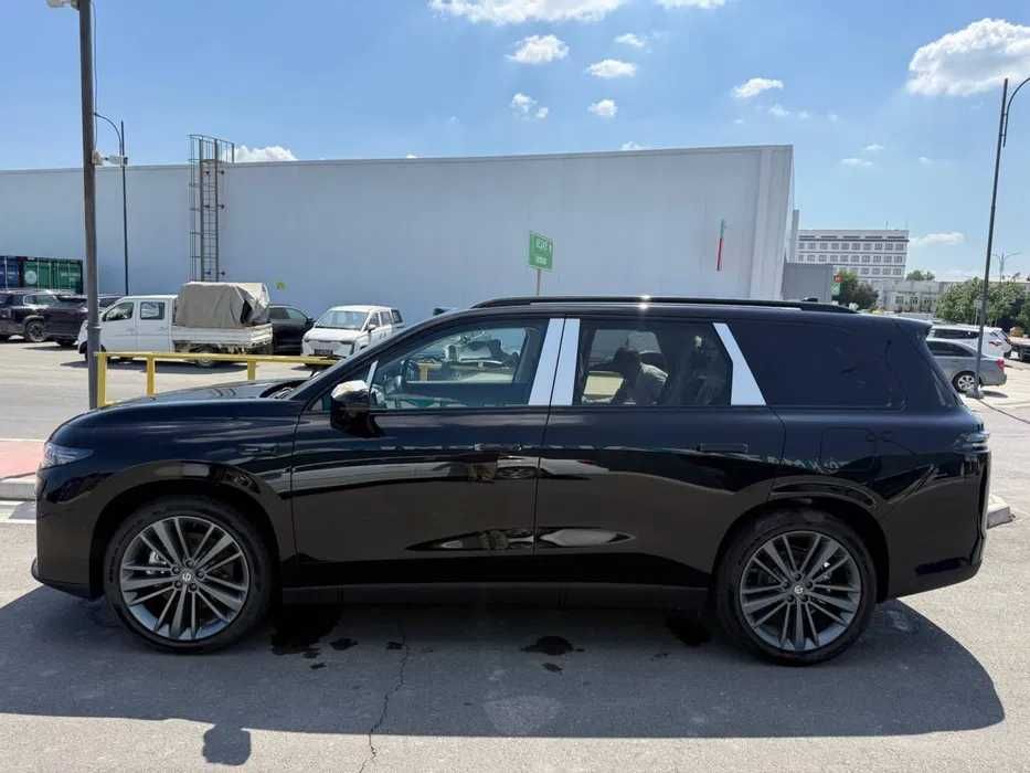 leapmotor c16 luxury lider