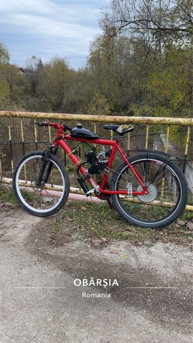 Vand bicicleta cu motor