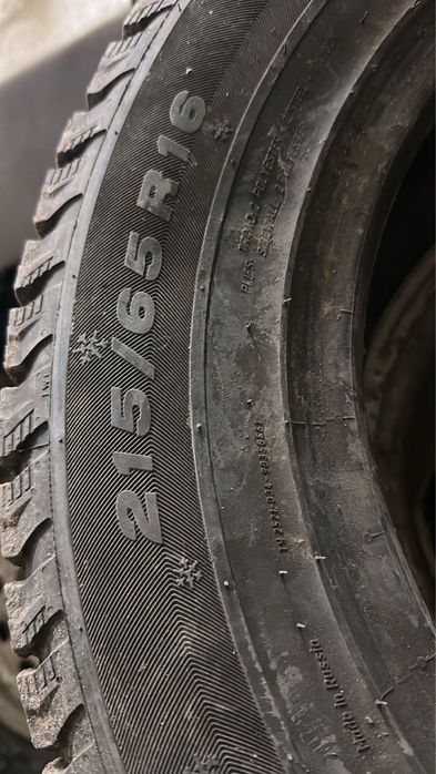 215/65/16 шины продам