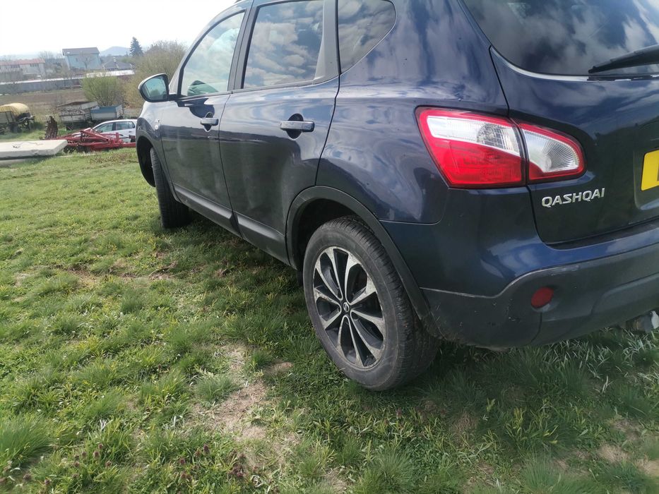 Nissan Qashqai 2.0 dci M9R на части.