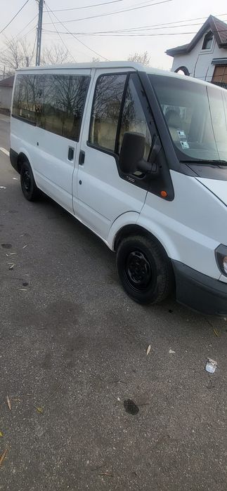 Ford transit 8+1