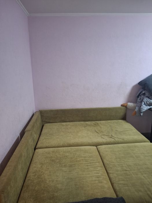 Диван              .