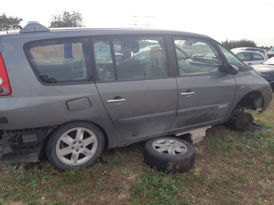 Piese Renault Espace 2.2 din 2007