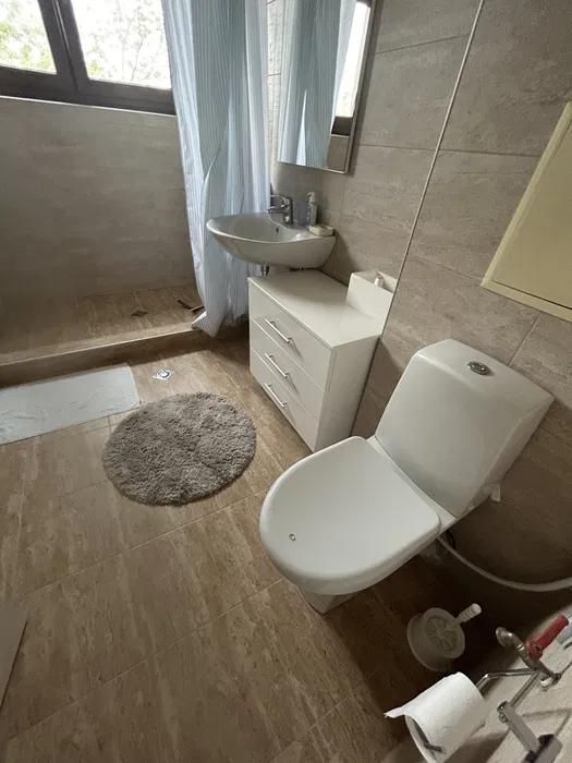 Дава се под наем Тристаен апартамент в Варна, м-т Траката - 117 кв.м за 716 € - Снимка #4