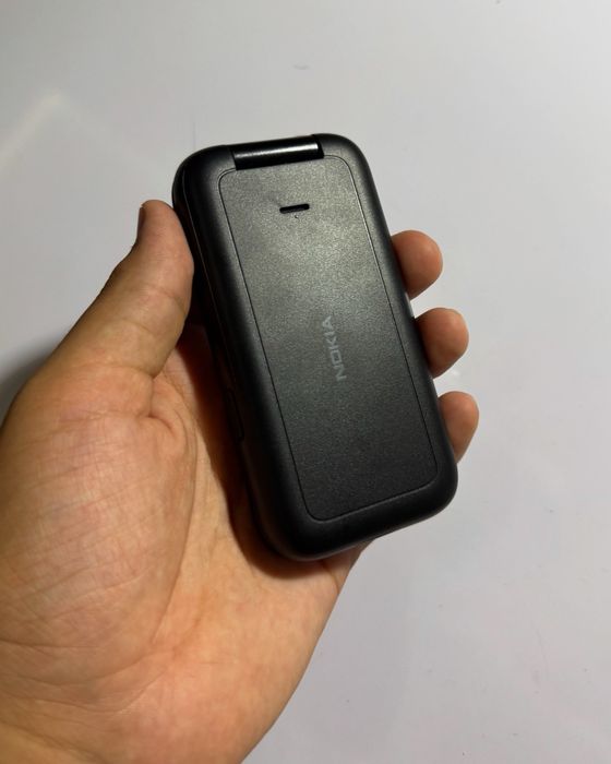 Nokia 2660 flip