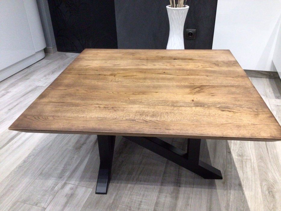 Холна маса от дъб