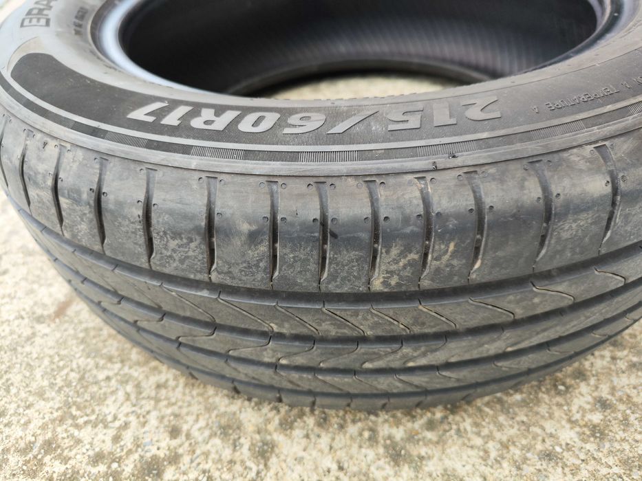 Set anvelope auto vara Sailun 215/60R17 96H - Nou