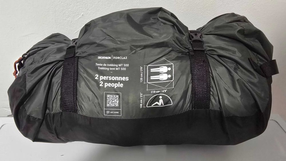 Продавам 2ву местна палатка Dekatlon MT500
