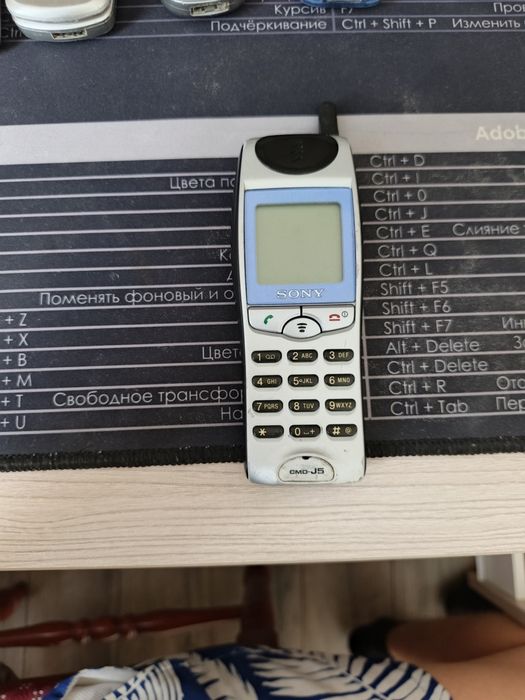 Продам sony ericsson cmd j5