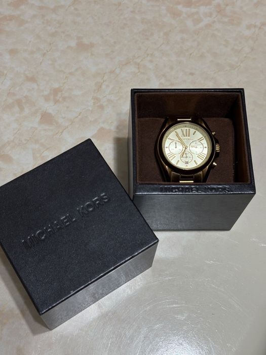MICHAEL KORS часы почти новый