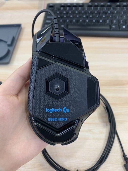 Новая мышь Logitech G502 Hero