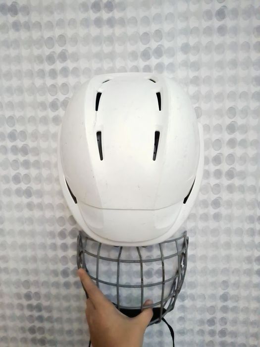 Шлем хаккейный бауер