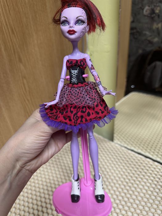 Пролам кукол монстр хай!