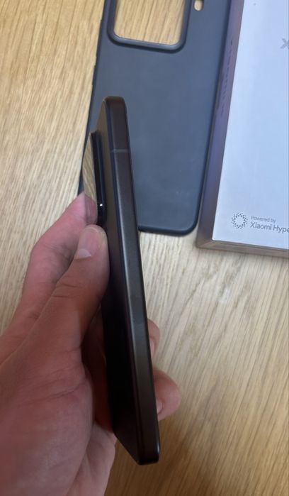 КАТО НОВ Xiaomi 15 Black 256GB 24м. ТЕХНОПОЛИС Подаръци