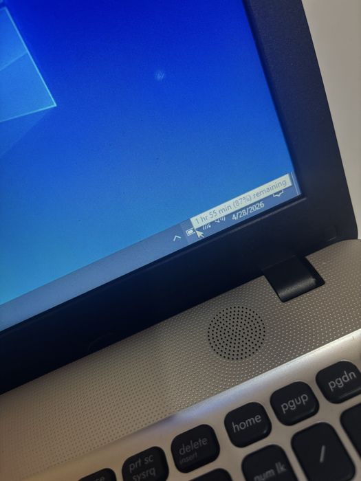 Laptop Asus VivoBook Baterie 2 Ore Jumatate