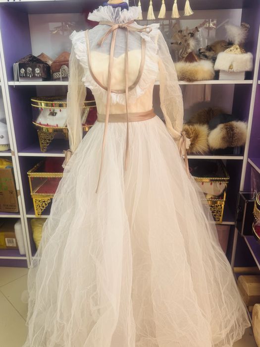 Нарядные и вечерние платья