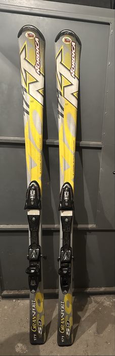 Продавам карвинг ски Нордика/ NORDICA 171см