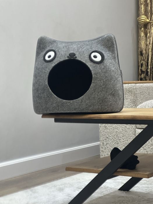 Продам домик для кошки новый