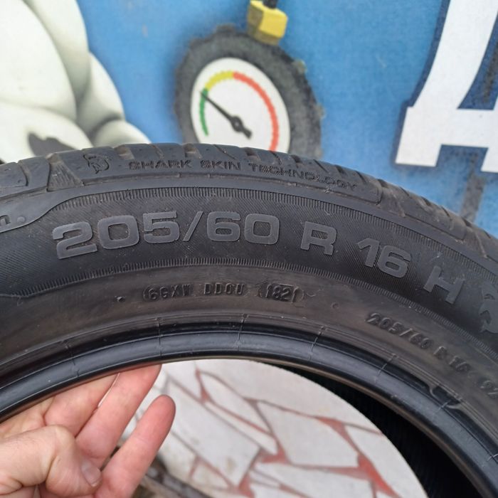 205 60 16 Uniroyal 2бр летни дот 21