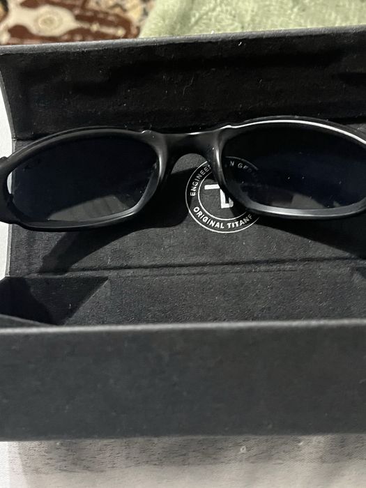 Очила oakley.         ..