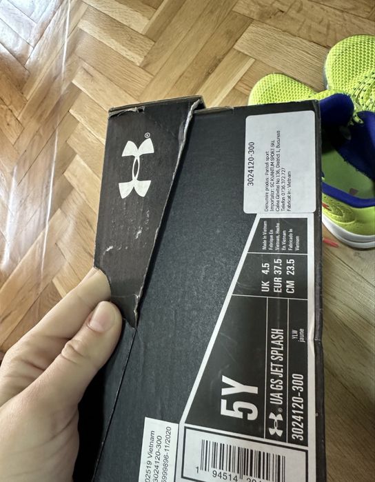 Баскетболни обувки-Under Armour, Jet Splash, Неоновозелен 37. 5