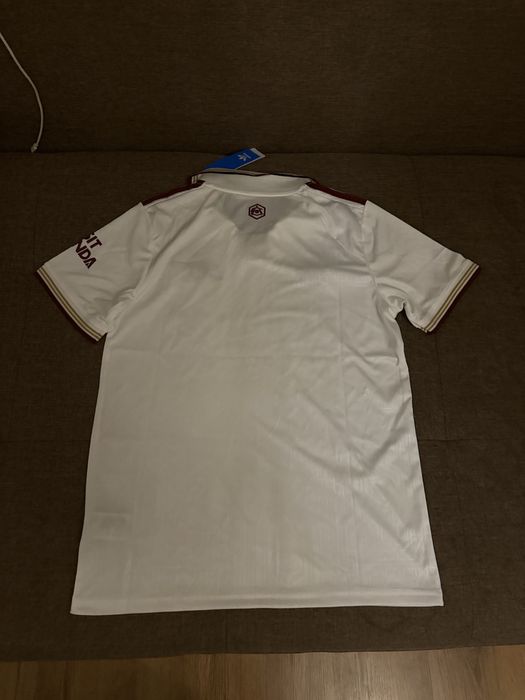 Tricou arsenal.