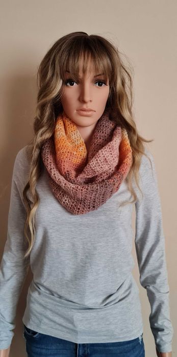 Ръчно плетени на една кука шапки