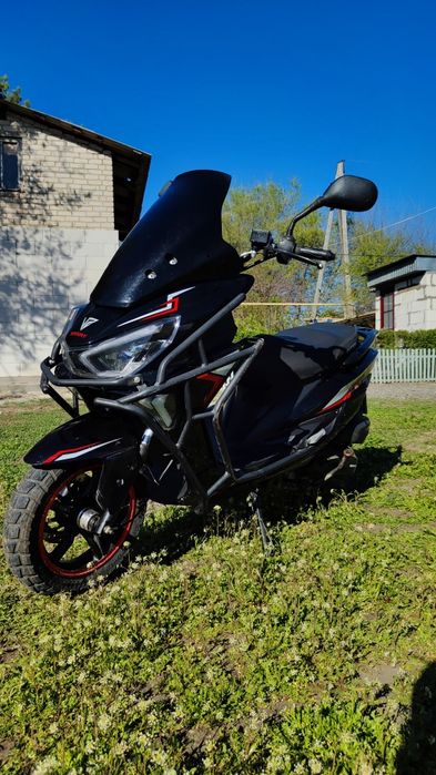 Продам скутер...