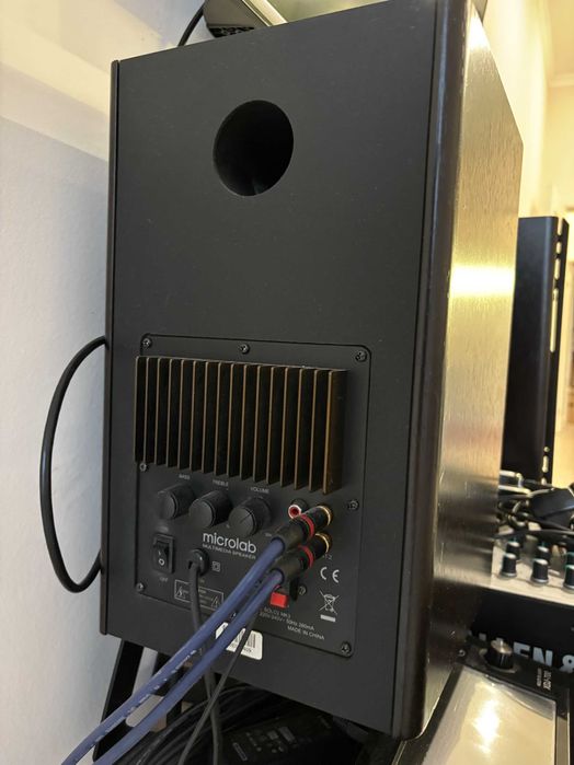 Акустическая система Microlab 2.0