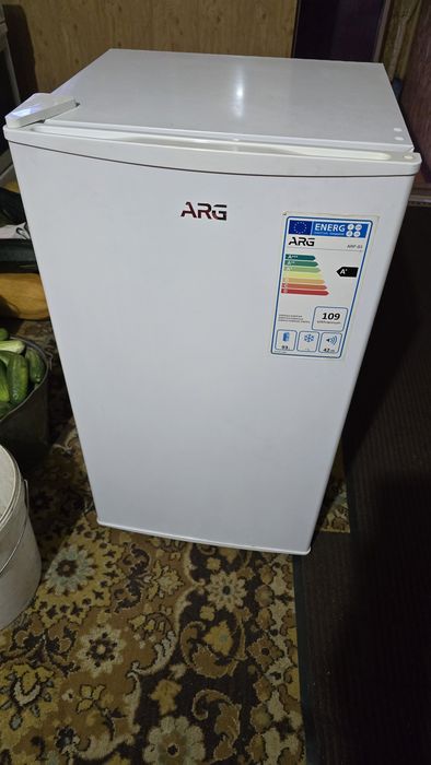 Продам Холодильник ARG