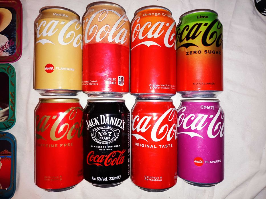 Кока Кола/Coca Cola артикули-чаши,кутии,кенчета,алуминиеви бутилки