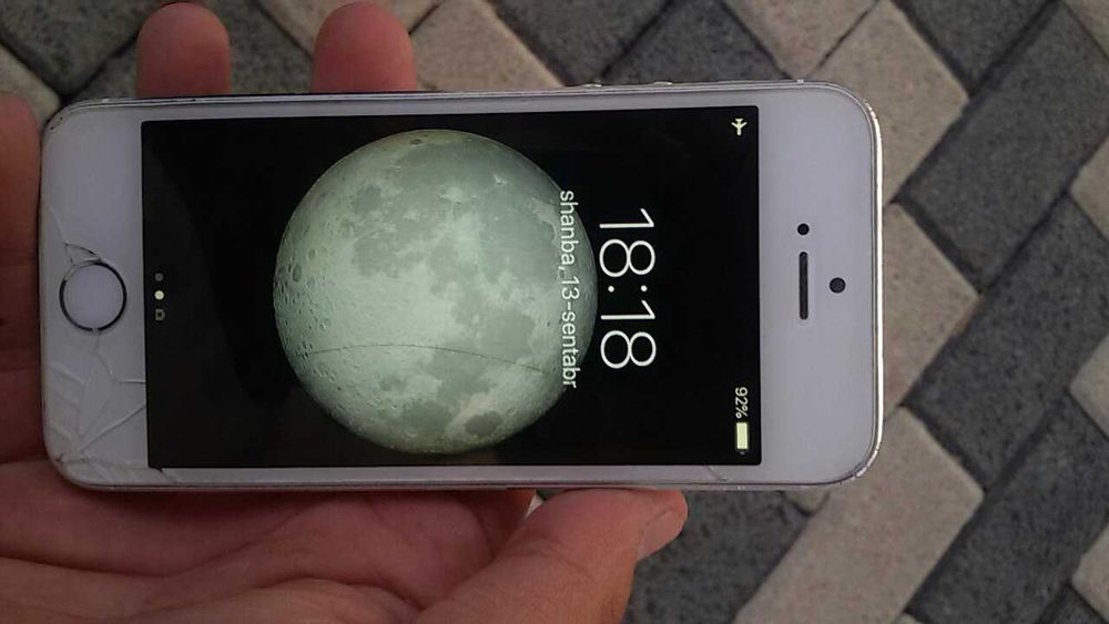 Iphone 5s va samsung s3 sotiladi