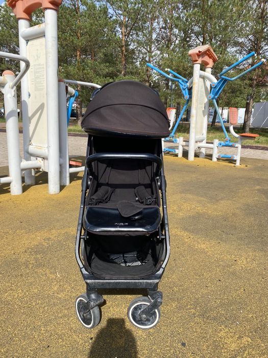 Продается коляска anex