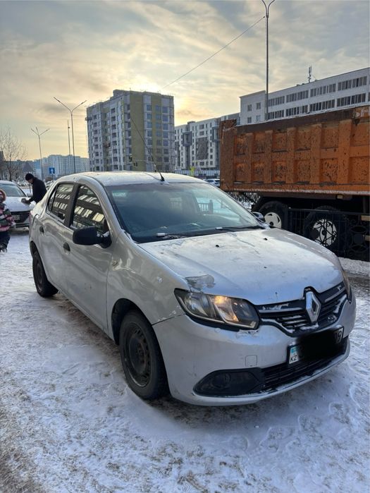 Продам рено логан автомат 2016